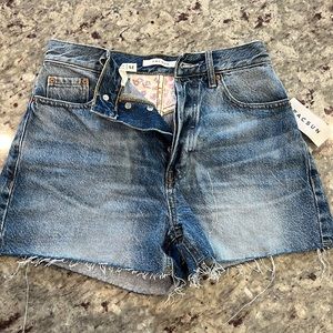 PacSun Ultra High Rise Vintage Short, Size 25 NWT